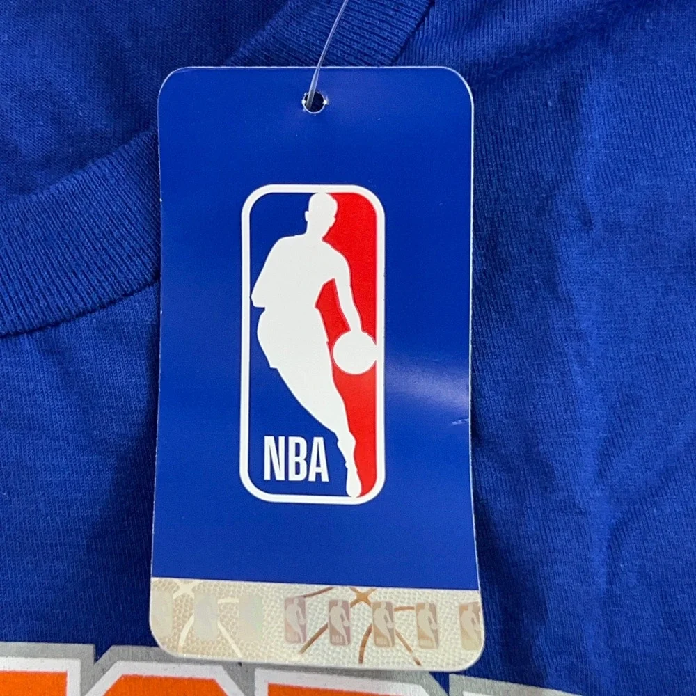 Nike Boys Large Blue New York Knicks OG Anunoby 8 NBA Graphic T-Shirt NWT